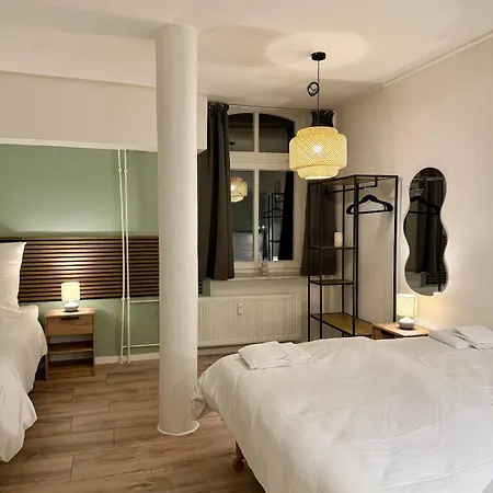 Zentrales Monteur-apartment - 7 Betten - Haustierfreundlich Lejlighed *