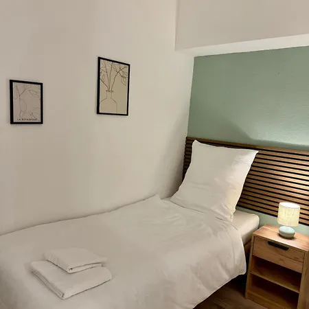 Lejlighed Zentrales Monteur-apartment - 7 Betten - Haustierfreundlich