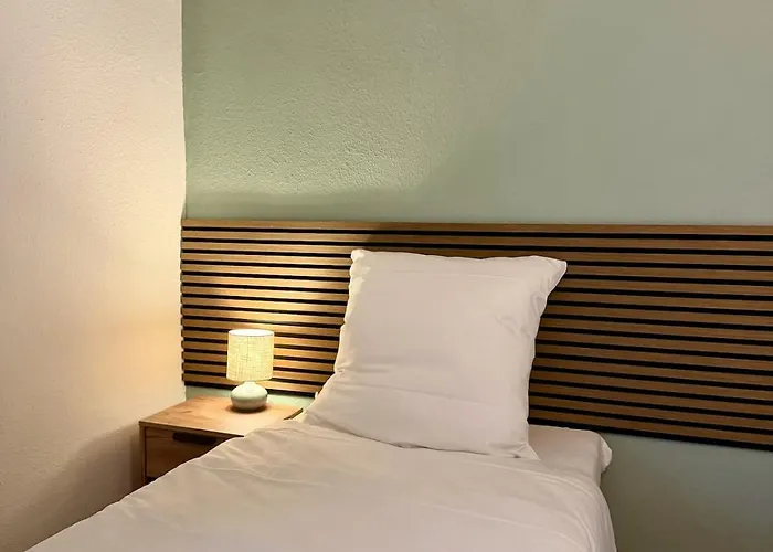 Zentrales Monteur-apartment - 7 Betten - Haustierfreundlich Itzehoe